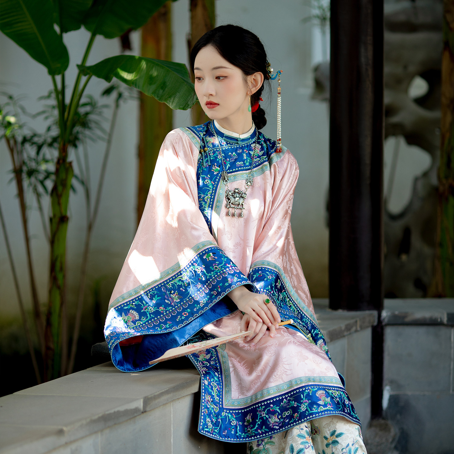 楚韵流光丨一城风絮丨冬款复古提花绣花镶边大襟宽松原创款斜襟袍,女装/女士精品,民族服装/舞台装,淘宝优惠券,粉丝福利购,淘宝优惠卷