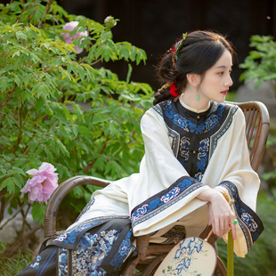 立领对襟绣花清汉女袍褂 真丝透孔罗中式 南枝曦雾 一城风絮