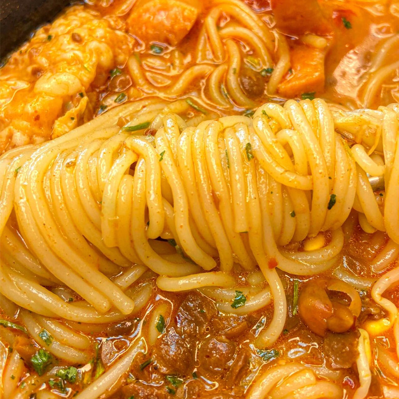 滇二娃云南特色肥汁米线黏糊麻辣烫方便速食米粉粉丝早餐酸辣粉