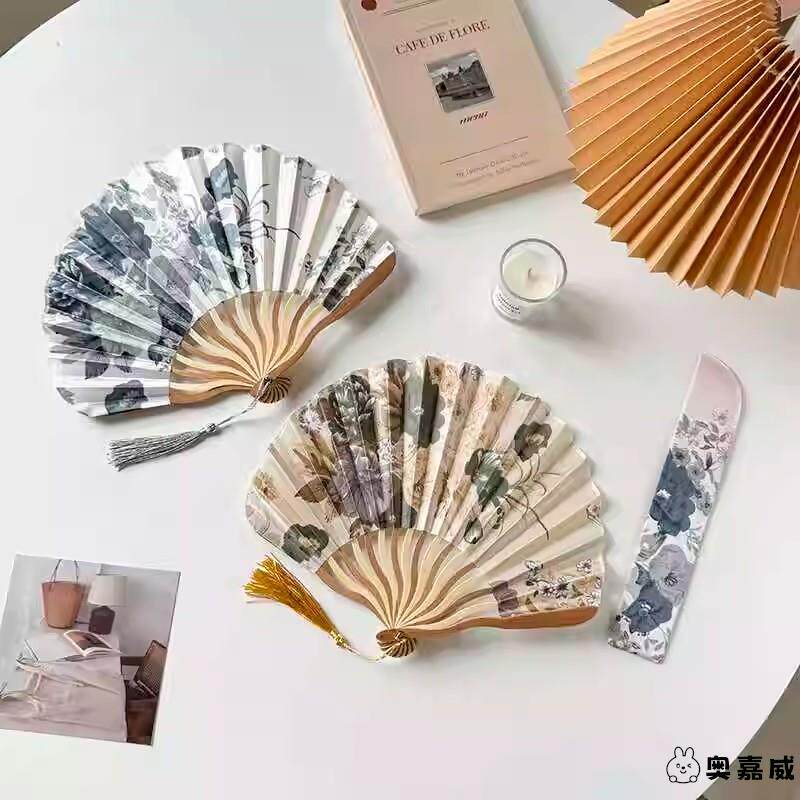 龙刀扇女式折扇日式和风绢布贝壳扇随身便携古风小折叠扇中国风