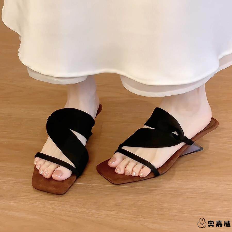 坡跟复古红色法式小凉拖女2025秋季新款晚晚凉鞋配裙子气质高跟鞋