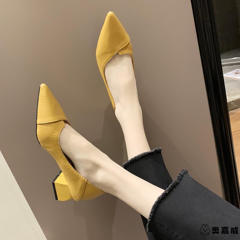 高跟鞋女2025新款软皮不磨脚单鞋夏季新款中跟粗跟百搭职业工作