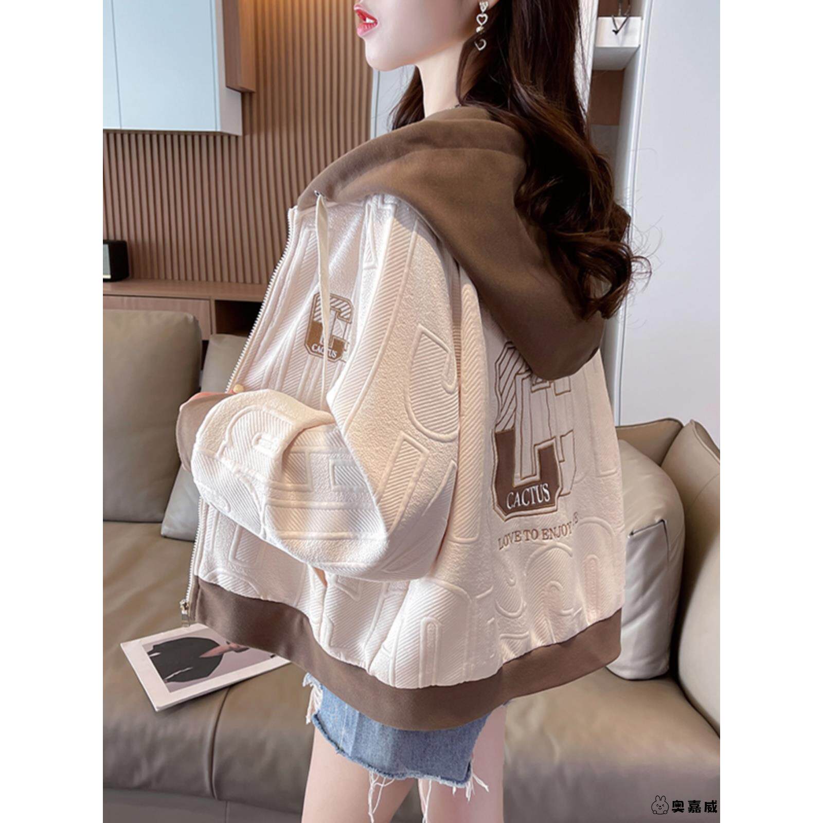 秋季短款连帽卫衣女开衫撞色休闲外套薄款2025新款宽松小个子韩版