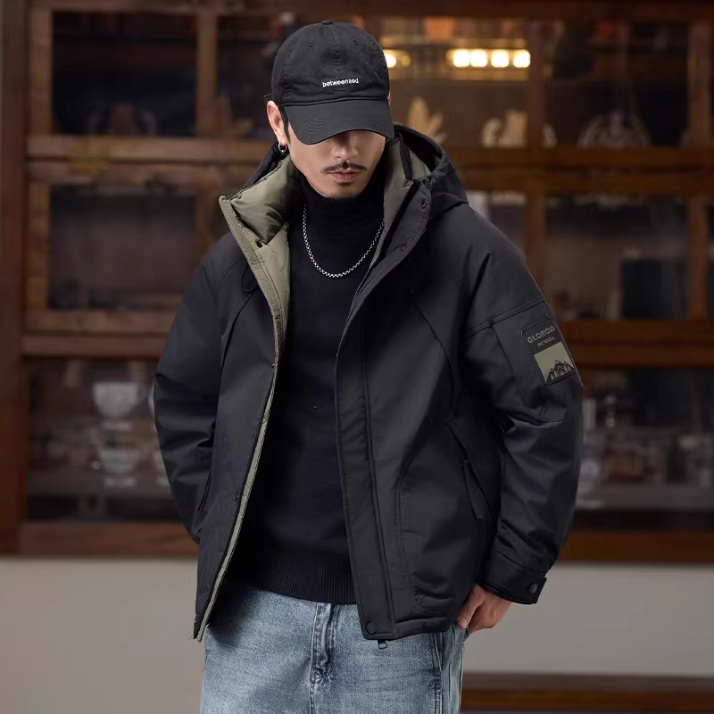 大码工装冲锋衣羽绒服男款冬季加厚新款男士短款宽松连帽保暖袄子