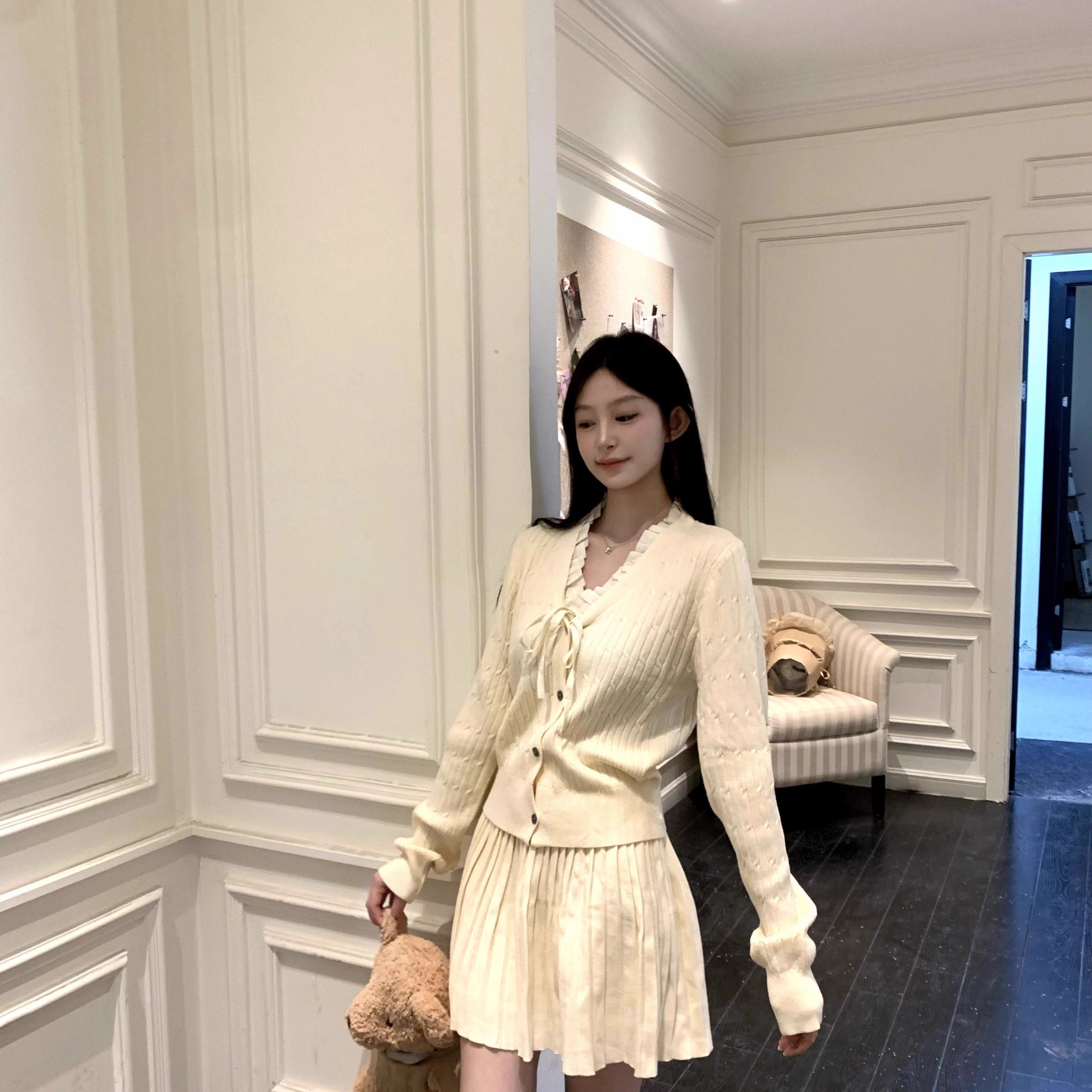 韩系早秋穿搭一整套2025新款高级感气质小香风针织连衣裙套装