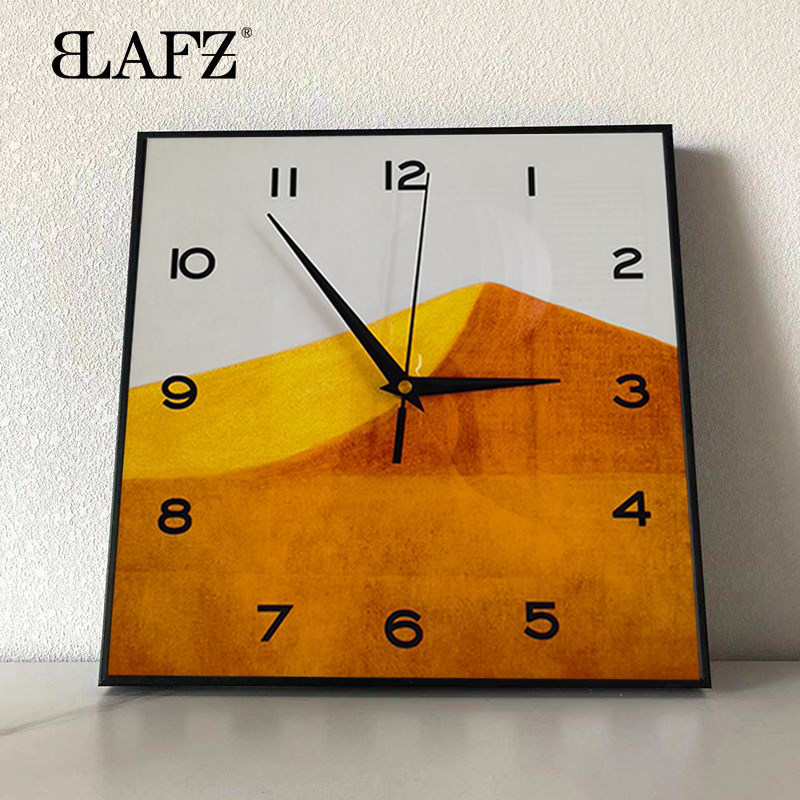 BLAFZ网红奶油风钟表创意北欧ins抽象静音时尚艺术客餐厅方形挂钟