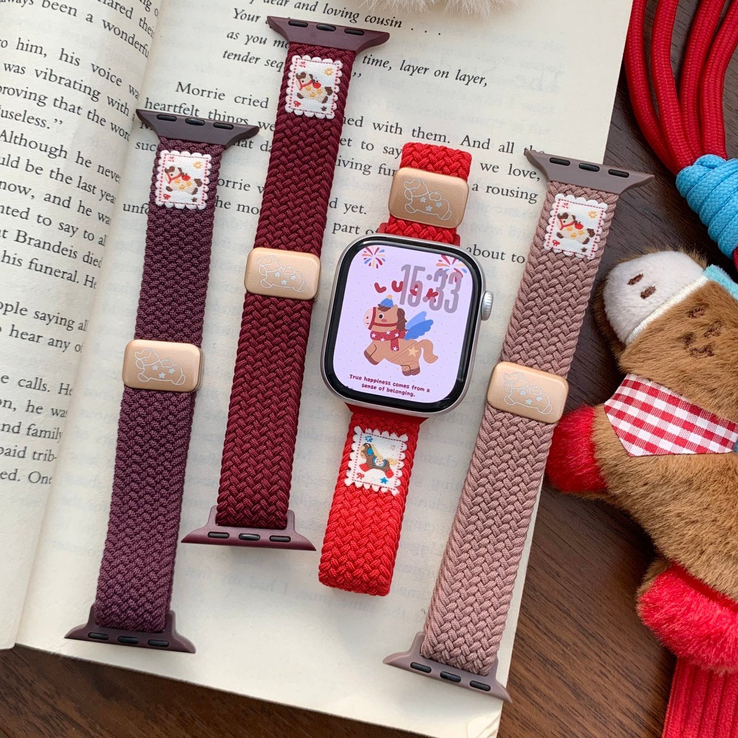 马年新款适用苹果S11手表iwatch11表带尼龙编织磁吸applewatch10细款S10运动s9高级感se女s8小蛮腰s7腕带红色