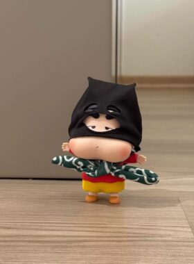 盗贼蜡笔小新摆件客厅桌面玄关装饰电视柜家居好物可爱创意手办