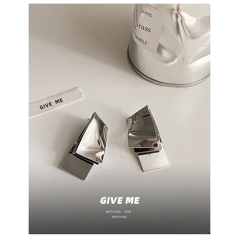 GM【无性别】冷淡风金属耳钉银针