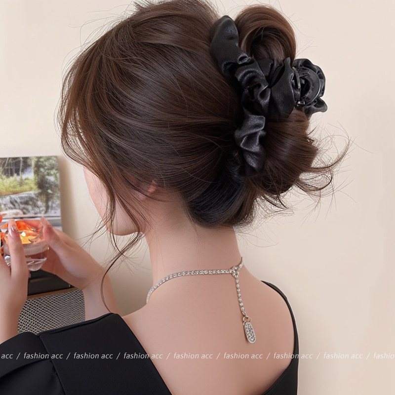 缎面云朵抓夹带上立显气质！！