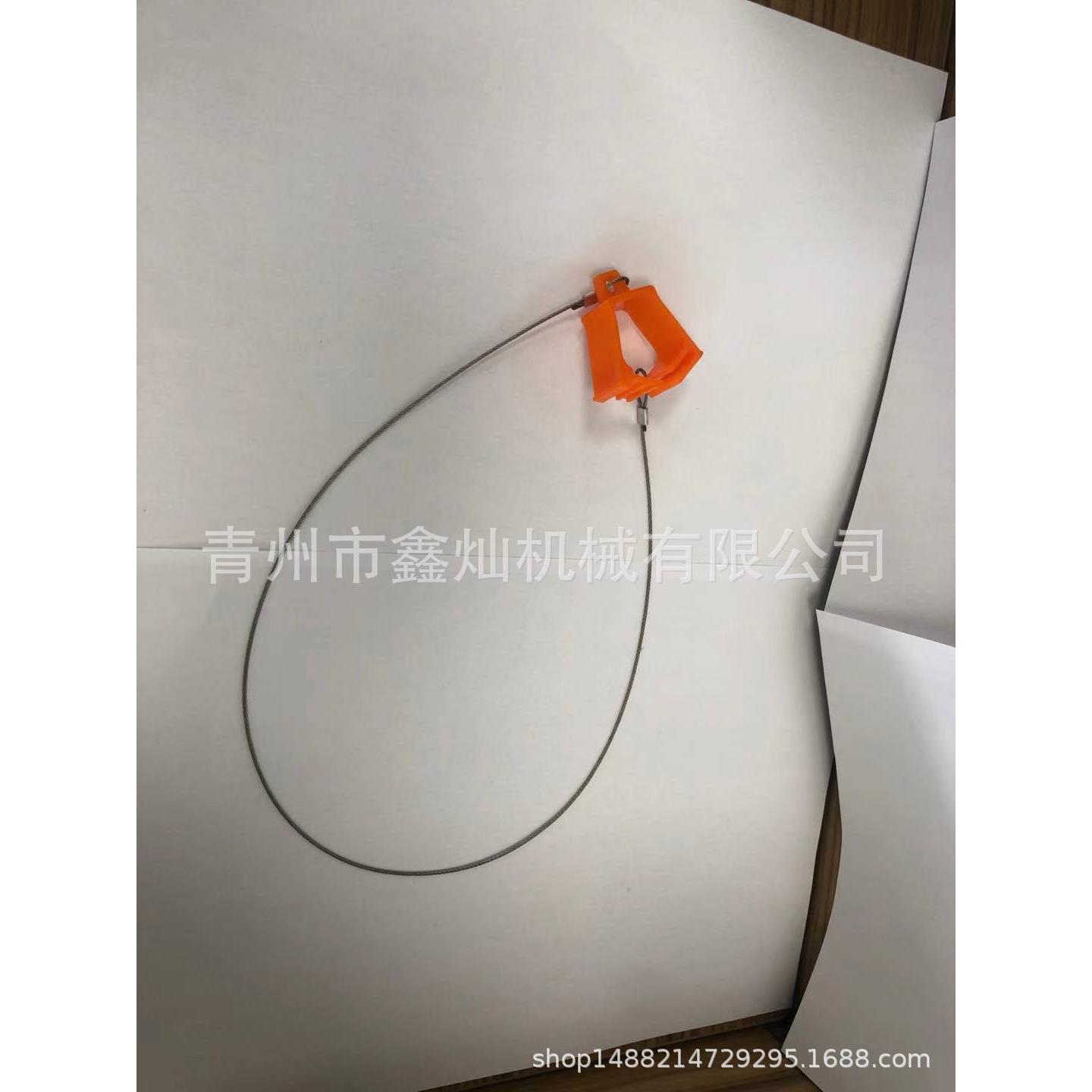 鑫灿厂家供应 畜牧养殖水线鸡笼配件 不锈钢吊卡小钢丝