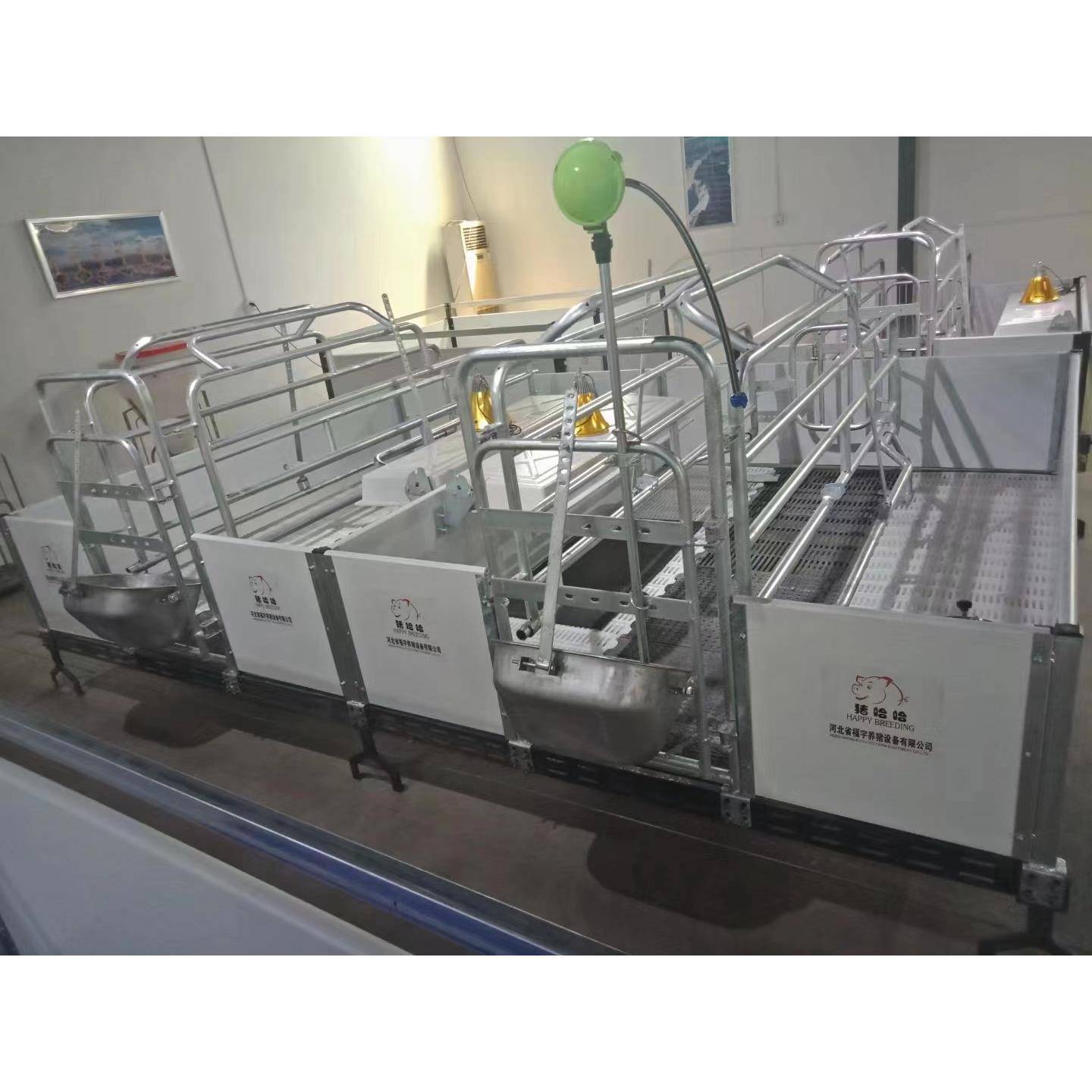 欧式母猪产床热镀锌材质铸铁漏粪板仔猪塑料板PVC板围栏镀锌防腐