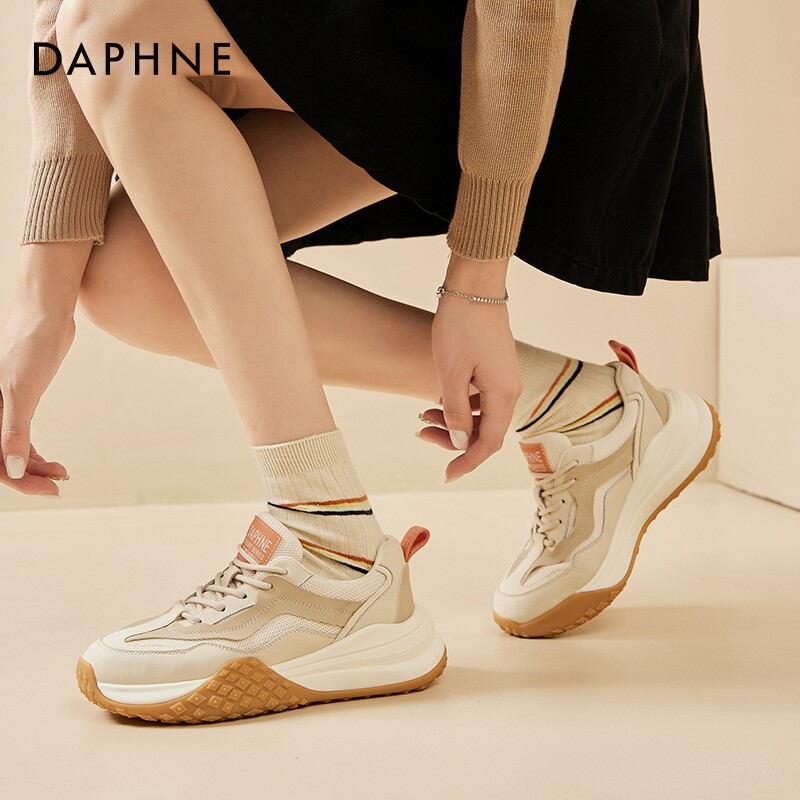 达芙妮百搭休闲鞋女2023秋冬新款老爹鞋时尚厚底单鞋松糕运动鞋