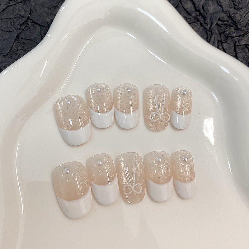 lovefix纯手工穿戴甲短杏仁法式优雅冰透裸色香槟金带小珍珠甲贴