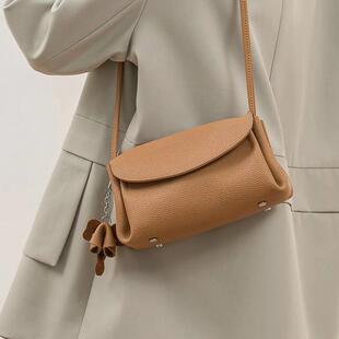 斜挎包女士包包2025新款 迷你精致真皮软皮白色小包 春夏高级感时尚