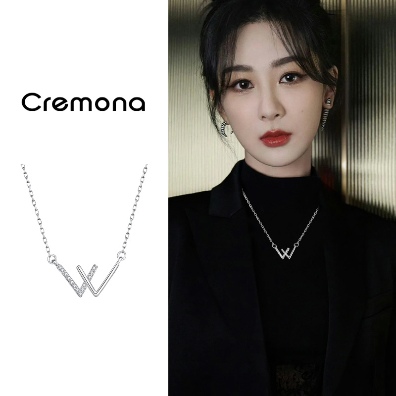 轻奢小众字母吊坠项链女