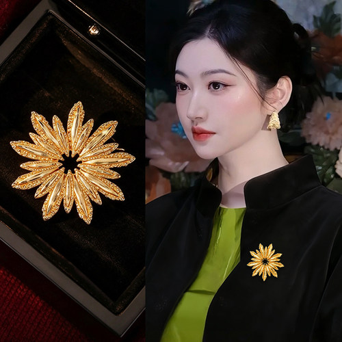 金色花朵胸针女高档奢华气质