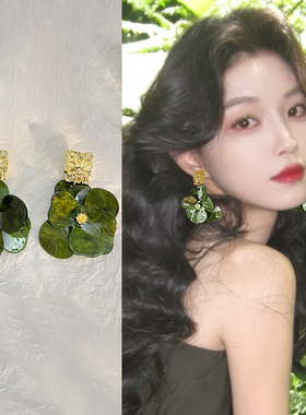 法式复古花朵耳环小众独特设计感耳坠2025新款爆款夏季绿色耳饰女