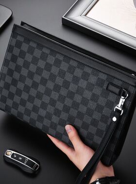 新款男士手拿包LPVC大牌手包男休闲大容量手抓包潮男棋盘格子夹包