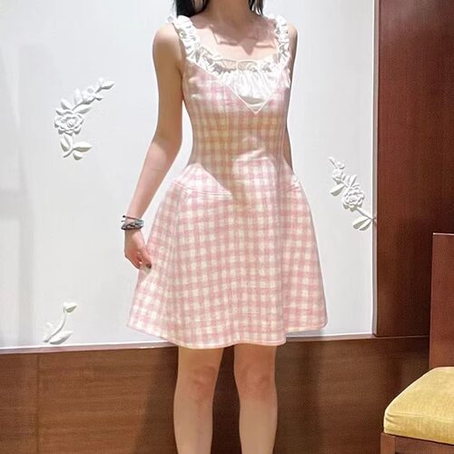 甜美可爱少女感蝴蝶结粉色连衣裙