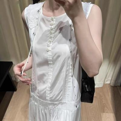 甜美可爱方巾领刺绣小个子连衣裙