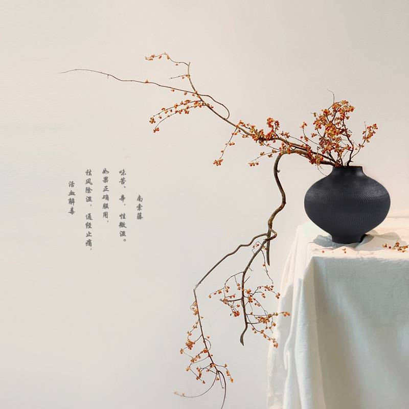 黑色中古陶罐陶瓷花瓶摆件花器粗陶餐桌小众工艺品装饰白瓷新中式