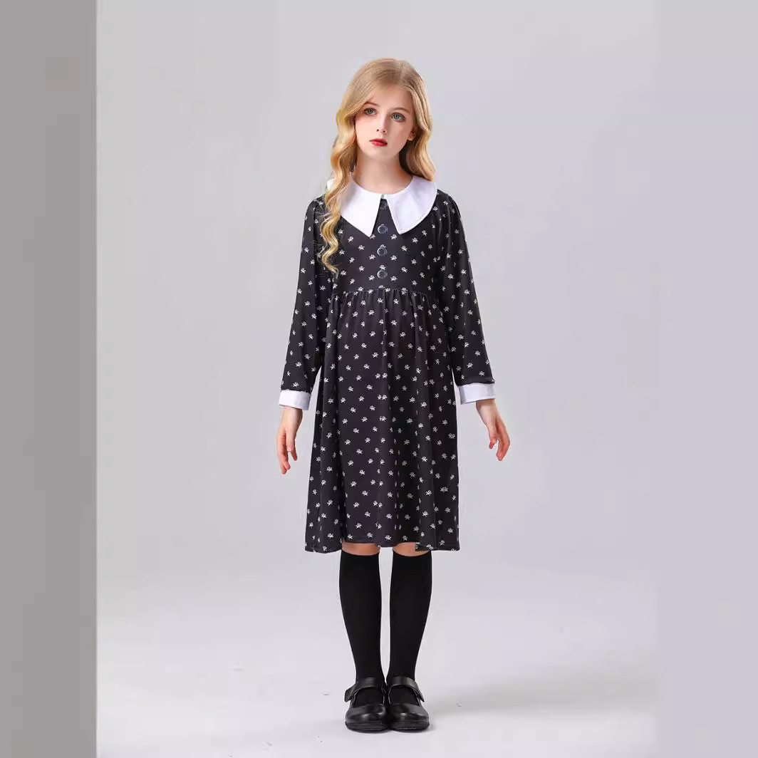 oplay服装女童星期三亚当斯一家o服儿童黑色印花连衣裙子