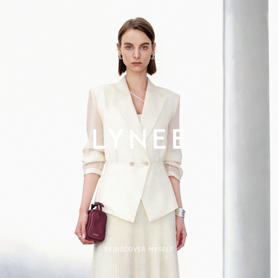 LYNEE【罗兰女主】薄款戗驳领收腰短西装女2026春季通勤西服外套