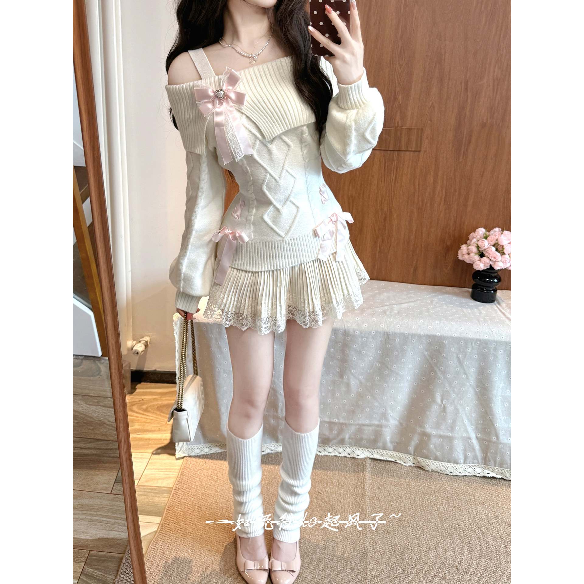 日系甜美可爱蝴蝶结一字肩毛衣女秋冬古早感少女风露肩针织衫上衣