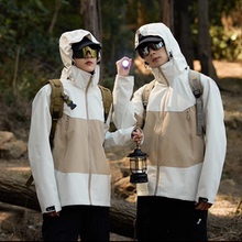 2025年新款冲锋衣男女同款户外防风防水登山服情侣款加厚款