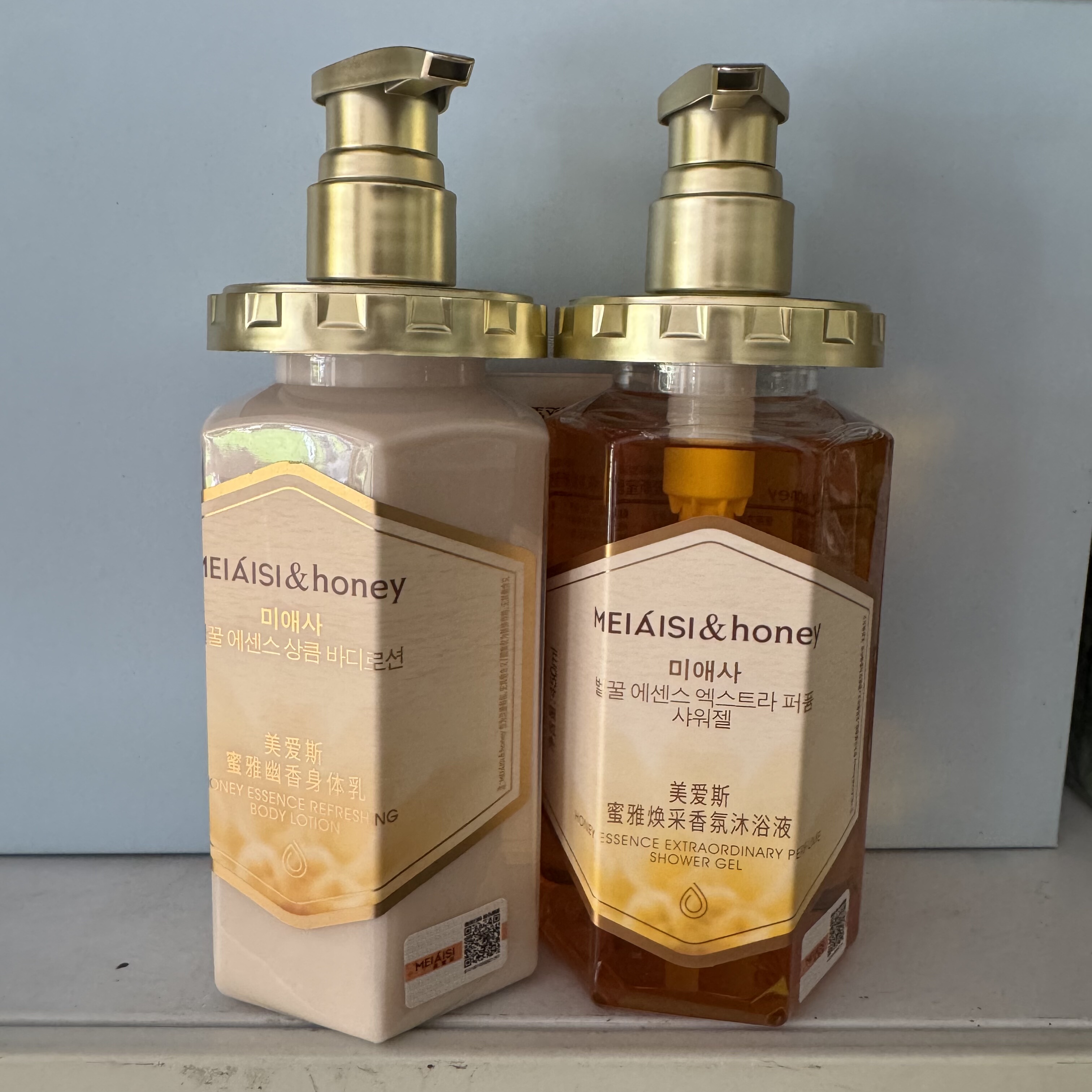美爱斯身体乳滋润保湿改善肌肤粗糙干裂暗沉450毫升装正品带防伪