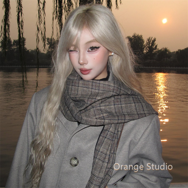 英伦风复古格纹羊毛围巾秋冬新款百搭文艺慵懒感围脖加厚流苏披肩