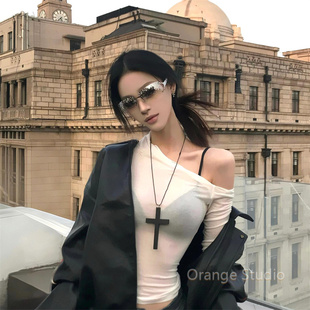 哥特风暗黑系木质十字架项链y2k甜酷亚文化长款 颈链朋克风毛衣链