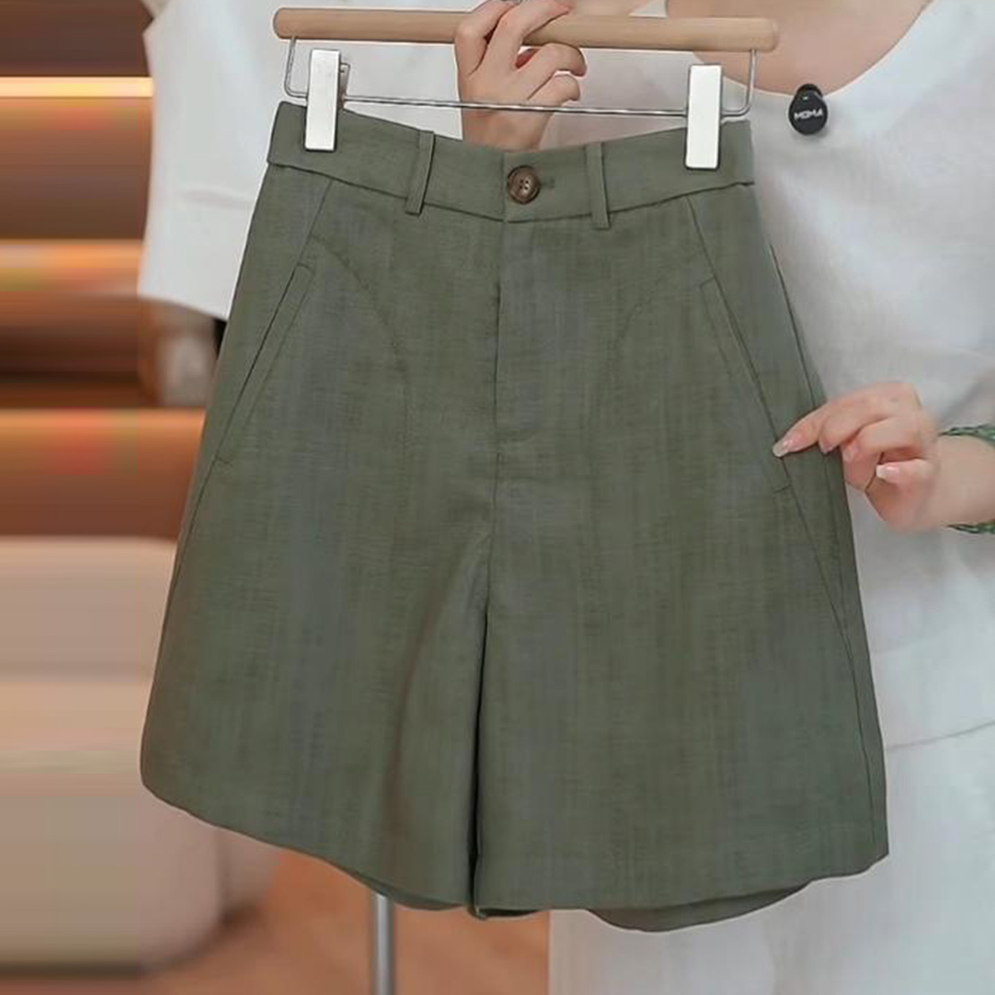 橄榄绿天丝亚麻短裤女2026年夏季薄款新款松紧后腰A字阔腿五分裤