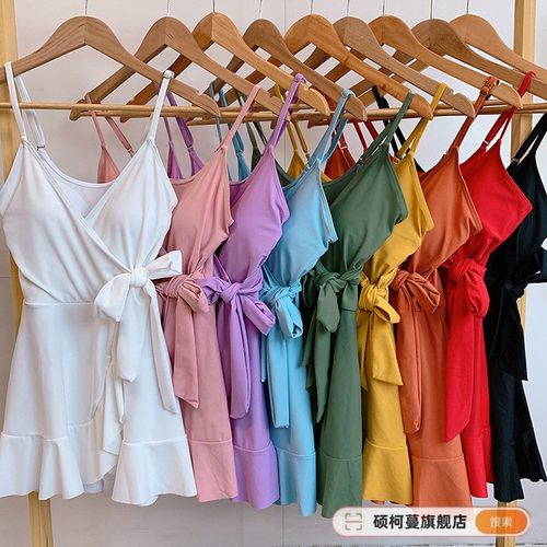 特价纯色显瘦连体泳衣女