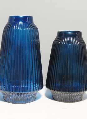 创意样板间玻璃现代插花