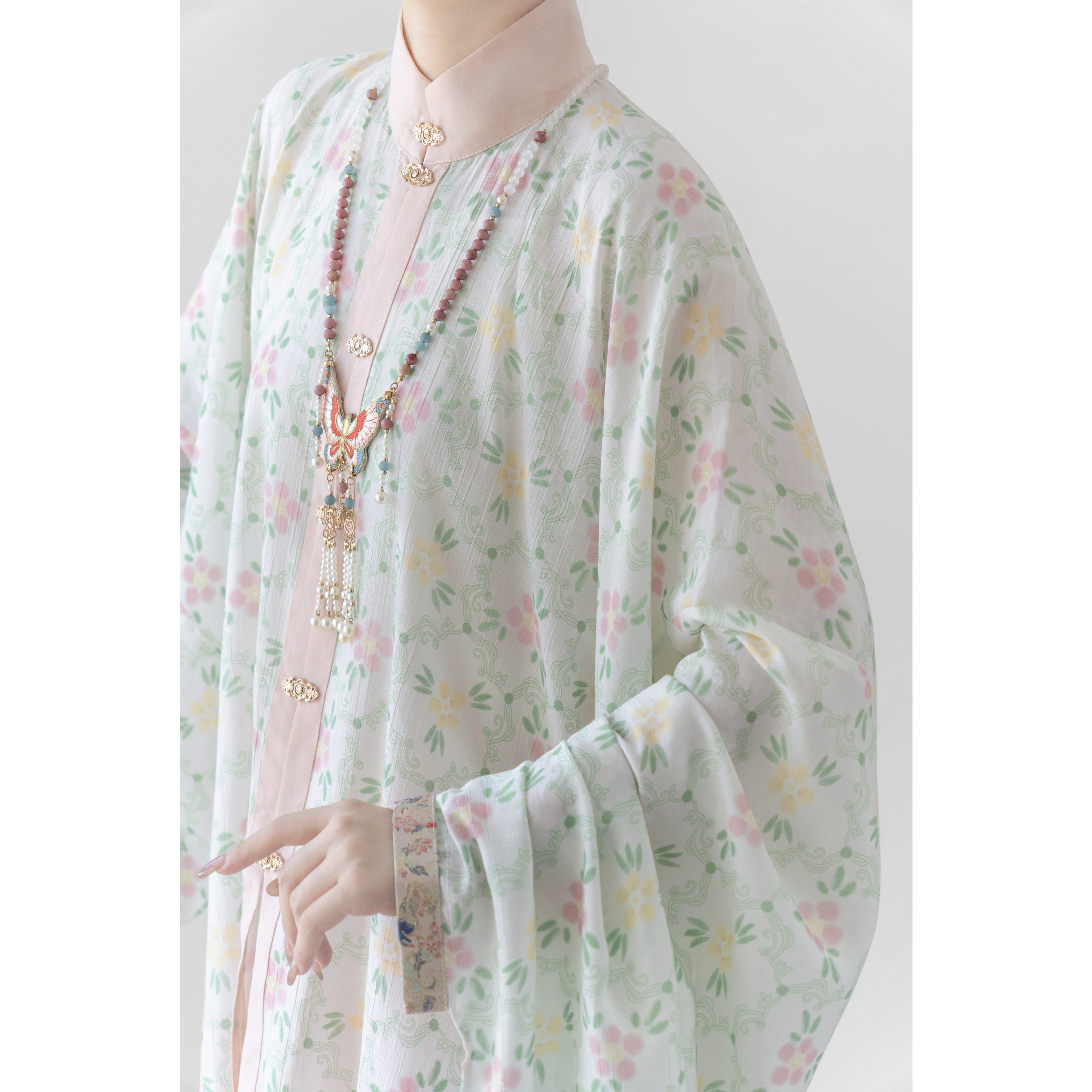 堂春三月 初夏原创明制汉服立领对襟琵琶袖上衣日常可穿2026新款