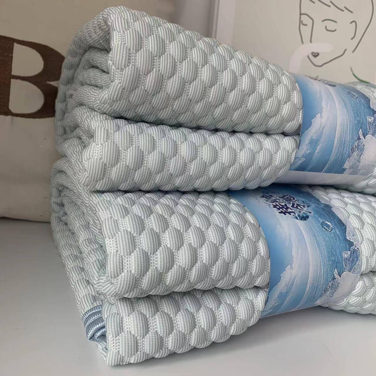 出口日P弹E冷单感豆豆软凉席色织力按DSW摩豆豆冰感薄垫滑凉而润