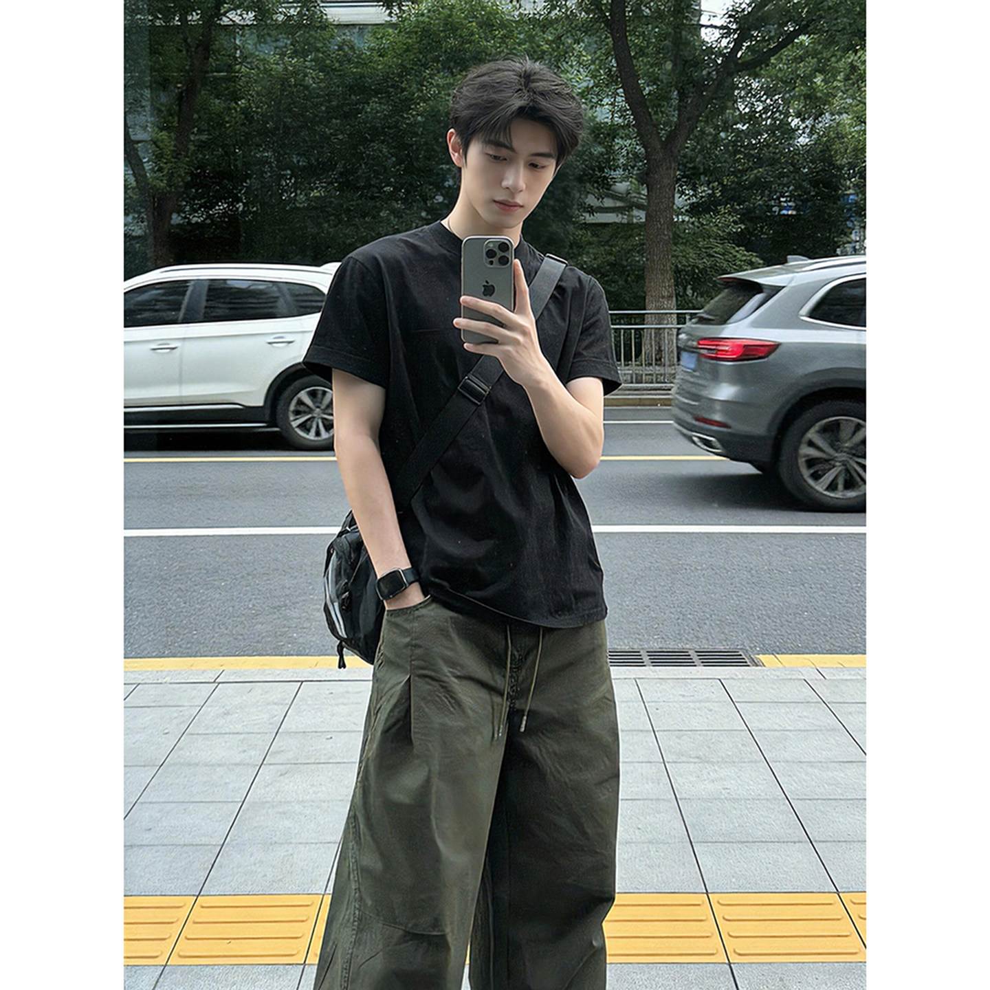 黑色短袖T恤男士夏季韩版潮牌宽松纯棉正肩半袖T恤内搭休闲上衣