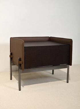 QHM134阿斯顿马丁Formitalia马鞍皮床头柜意式极简设计师烟熏床边