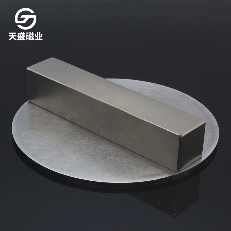 100*30*10长方形钕铁硼强磁铁