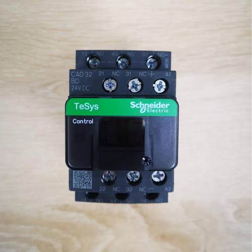 CAD32BDC控制继电器24VDC3NO+2NC