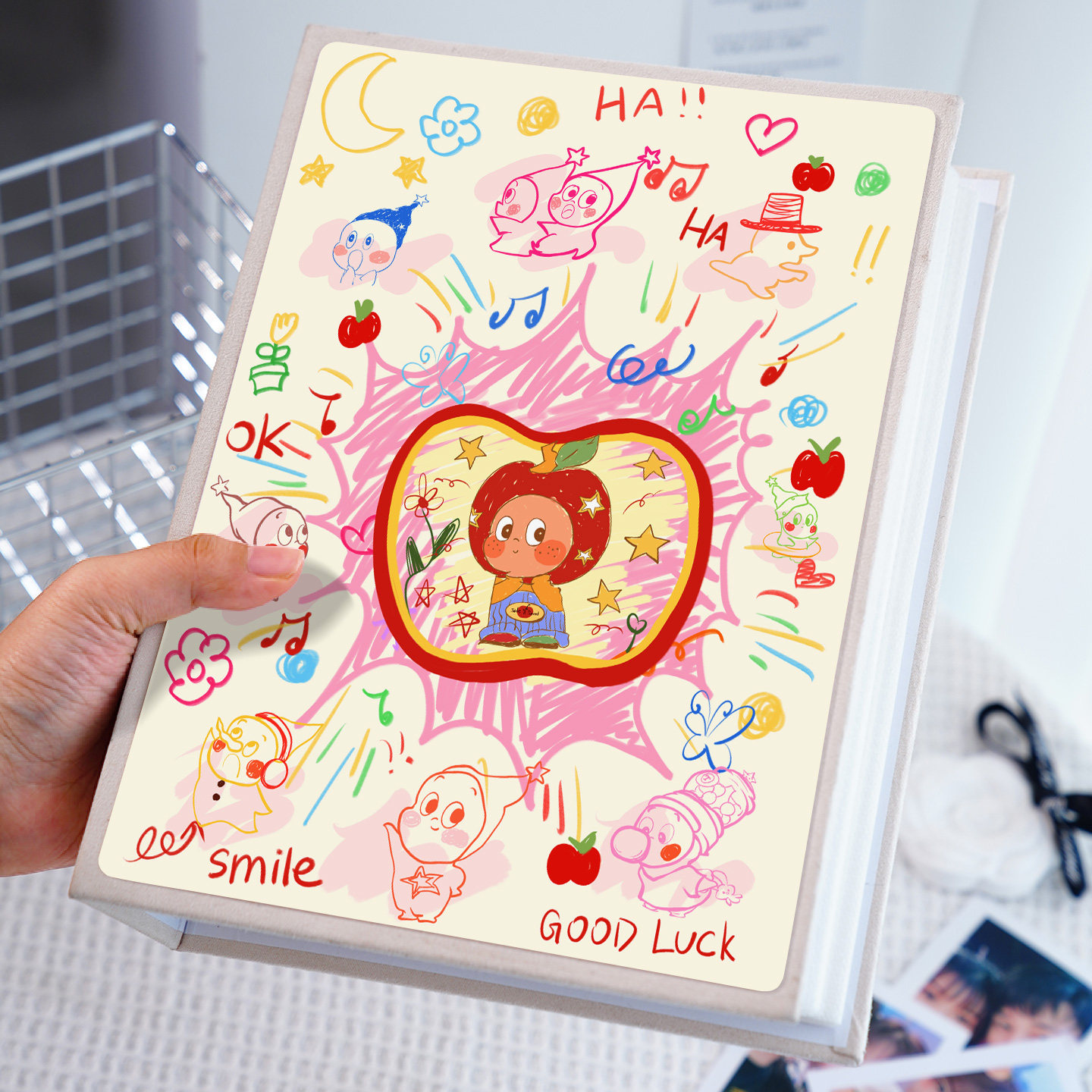 苹果涂鸦插页大容量宝宝相册