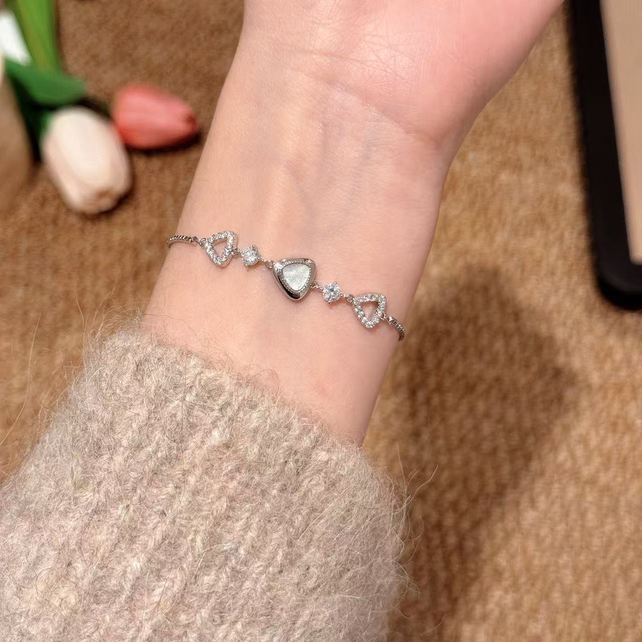 日本品质几何手链韩版抽拉式手饰时尚简约小众轻奢精致饰品女三角