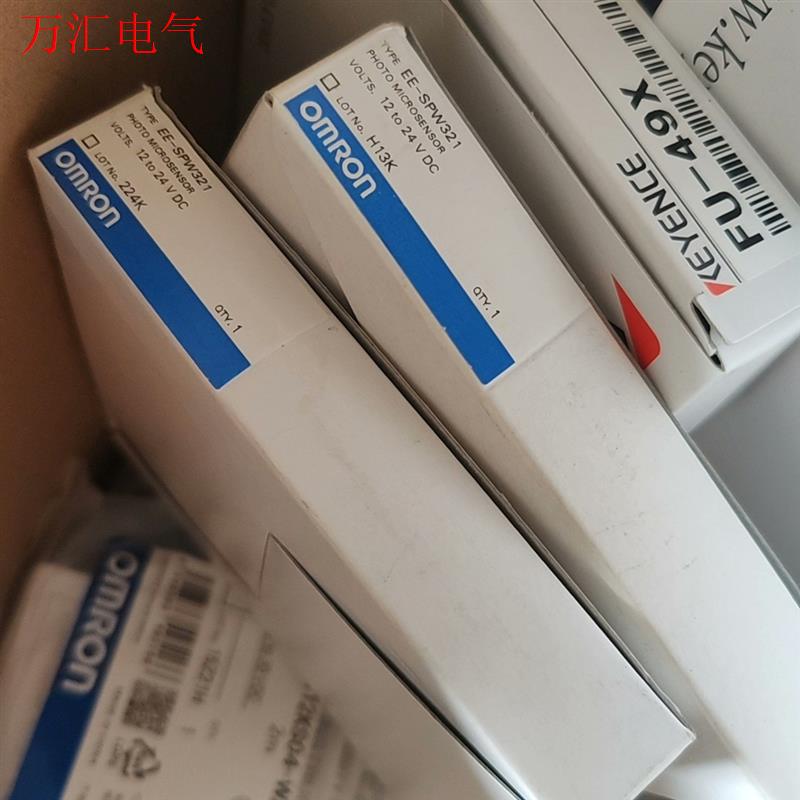 欧姆龙颜色传感器,EE-SPW321 ,只剩2个(议价)