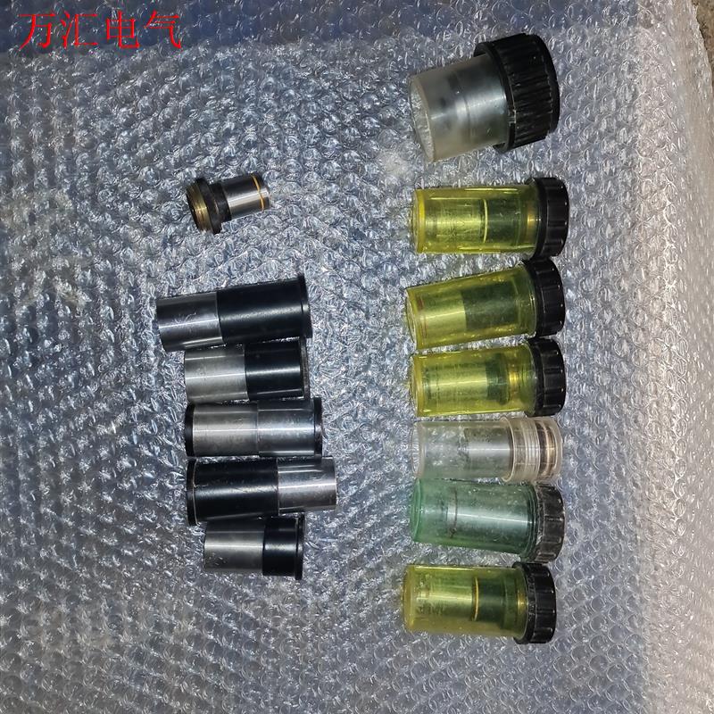 显微镜物镜目镜,一共十三只。二百运费自理!(议价)