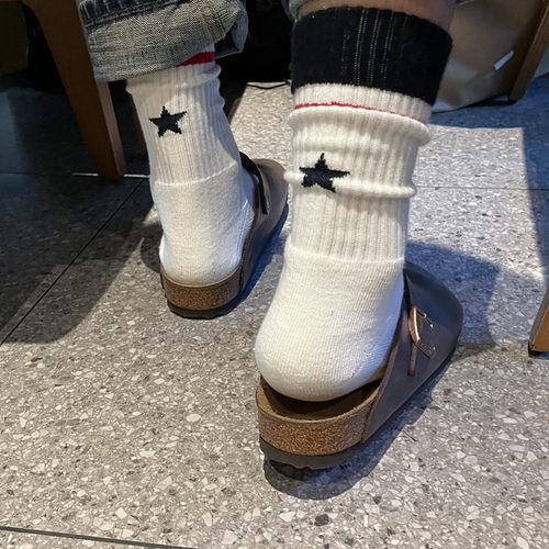 Stochastic西海岸运动袜条纹复古