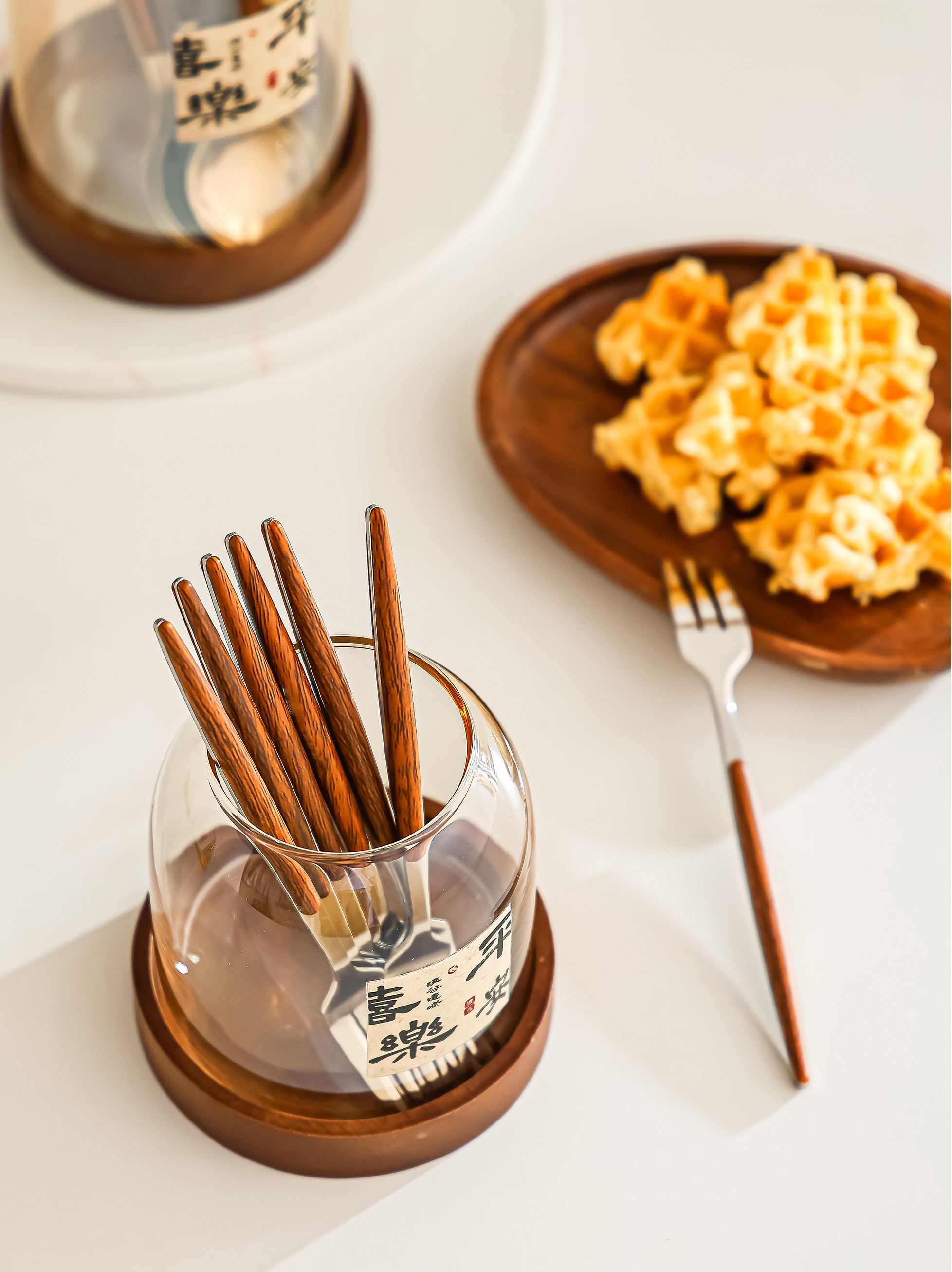 高颜值水果叉不锈钢家用高档甜品咖啡勺儿童安全小叉子收纳罐套装