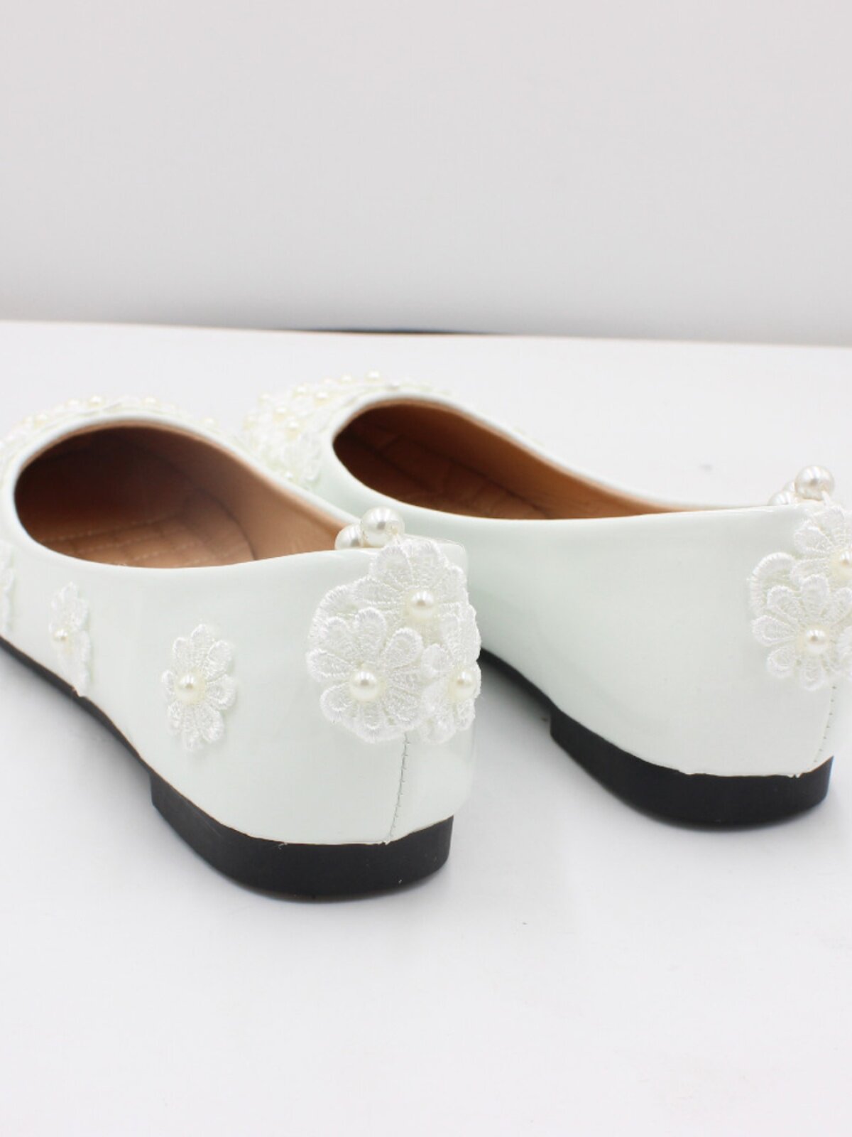 2024 SPRING WHITE PLUS SIZE FLAT SOFT WEDDING SHOES ROUND TOE BRIDESMAID SHOES RUBBER SOLE WOMENS SHOES SUPPLY CROSS-BORDER