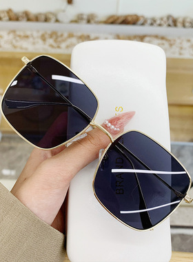 英系coss koko墨镜女小脸款ins显瘦圆脸复古港风太阳眼镜款潮